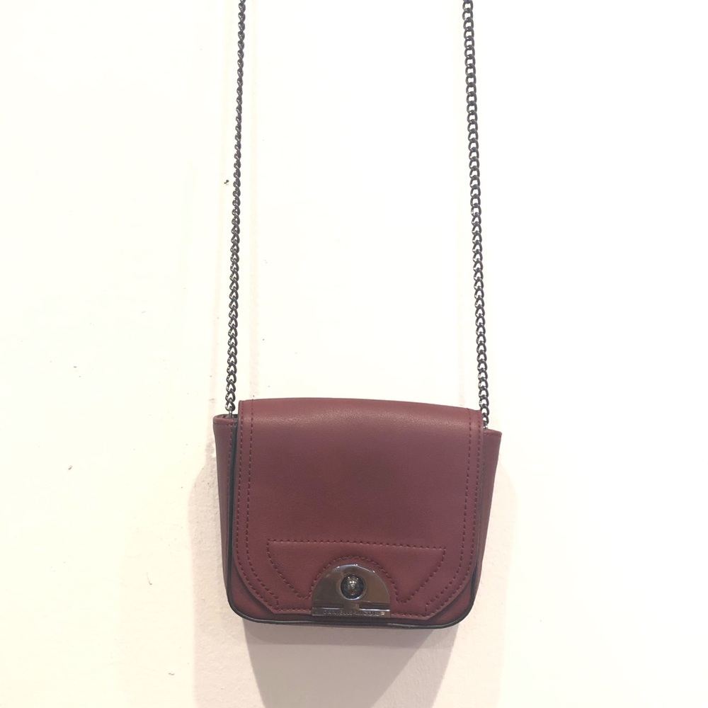 SALE‼️ Danielle Nicole Crossbody- Gunmetal chain